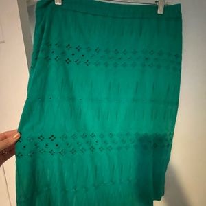 Lovely lined green eyelet lace size 10 pencil skirt from Loft